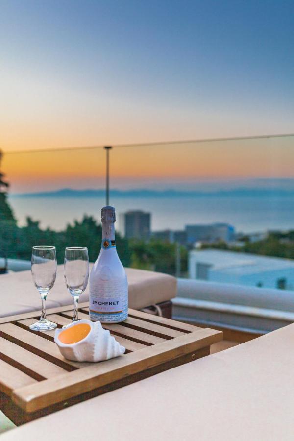 Flyviewflatsgold Privatehottub With Seaview Apartman Ixiá Kültér fotó